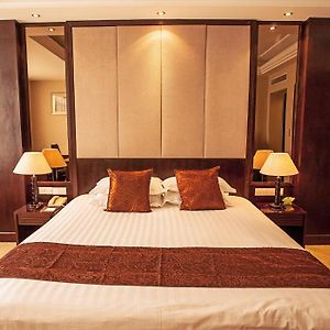 Executive Queen Room